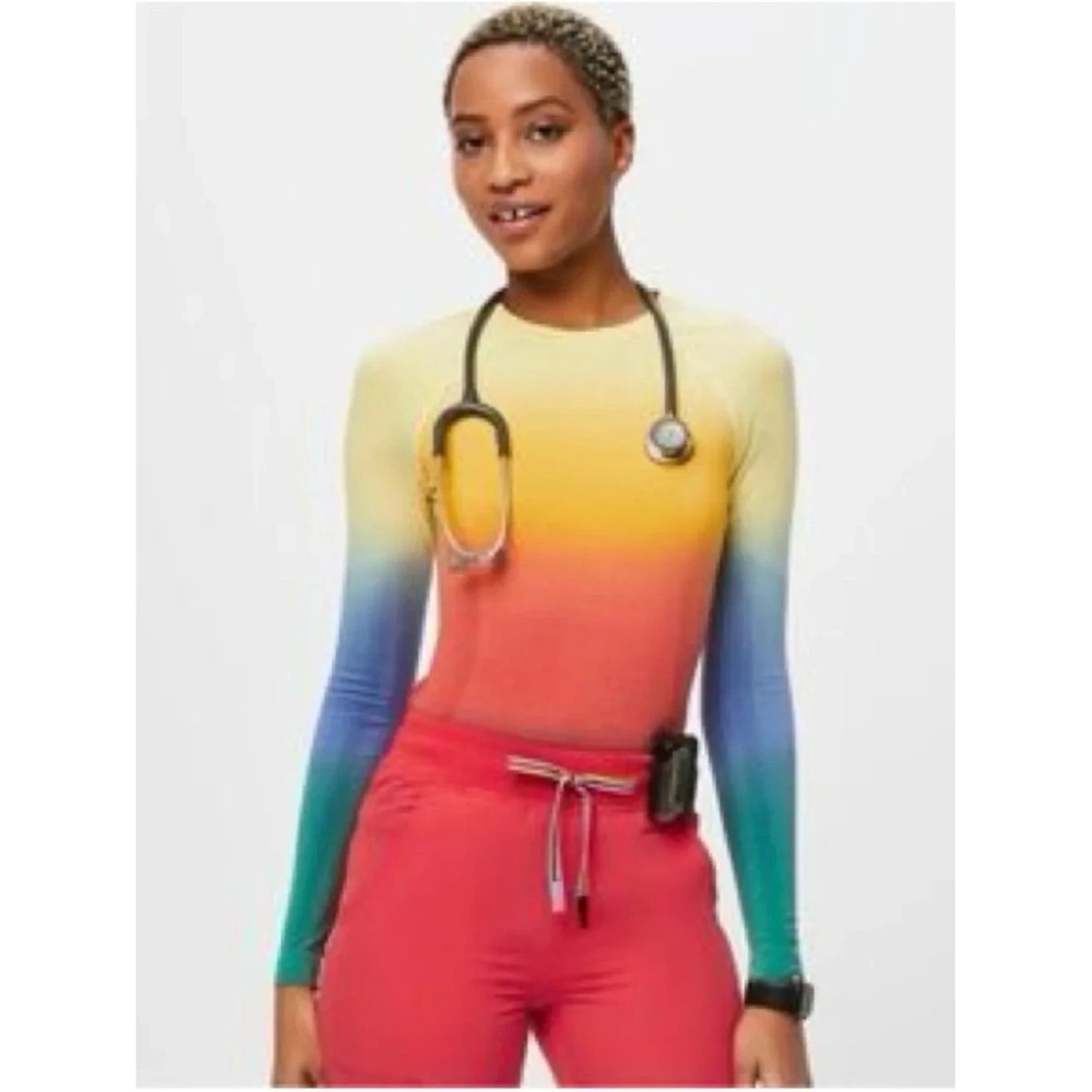 FIGS Women's Salta Seamless Size XS Rainbow Ombre Workwear Baselayer Underscrub
